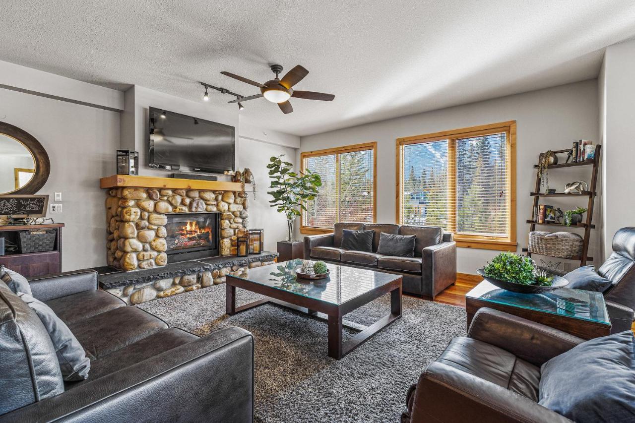 3 Bedroom Condo By Canadian Rockies Vacation Rentals 坎莫尔 外观 照片