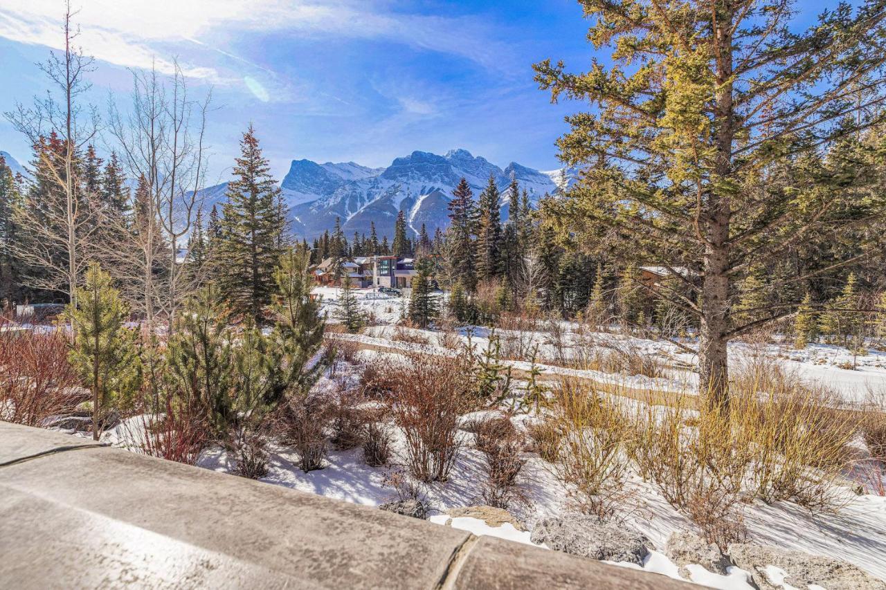 3 Bedroom Condo By Canadian Rockies Vacation Rentals 坎莫尔 外观 照片