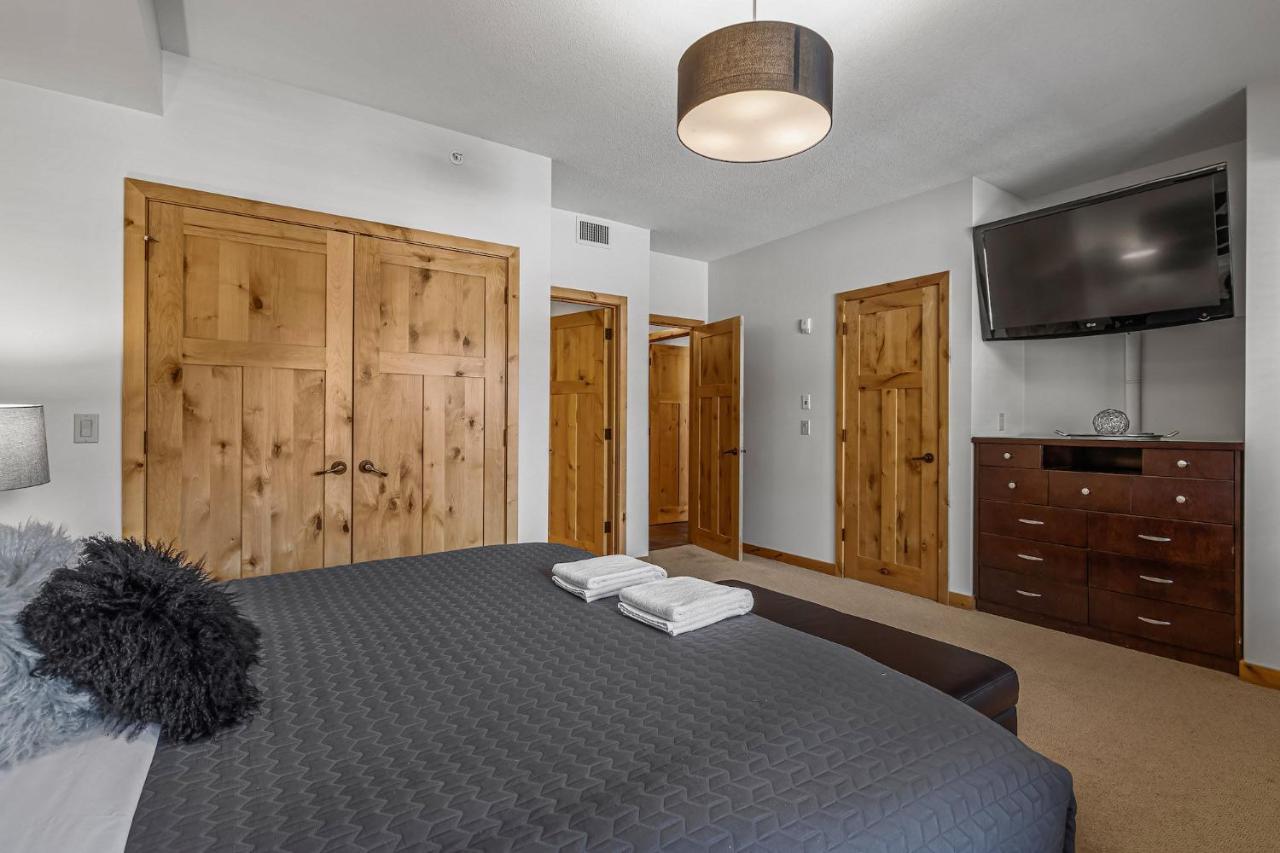 3 Bedroom Condo By Canadian Rockies Vacation Rentals 坎莫尔 外观 照片